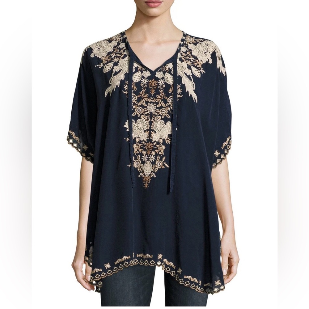 Johnny Was Egypt Eyelet Poncho Women's Medium Embroidered Light & Airy Navy Blue